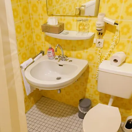 Vegan Und Restaurants Nicolay 1881 호텔 젤틴겐라티그