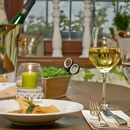 Vegan Und Restaurants Nicolay 1881 3*