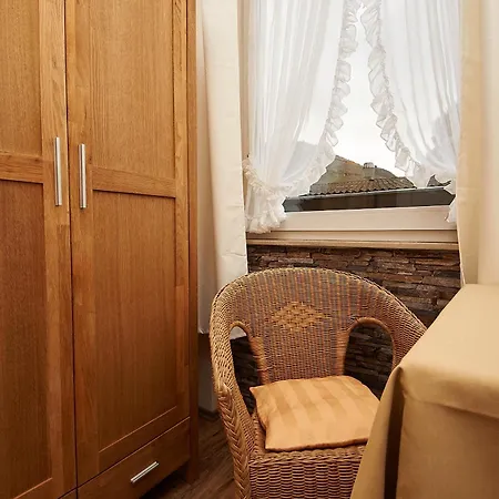 Hotel Vegan Und Restaurants Nicolay 1881 Zeltingen-Rachtig